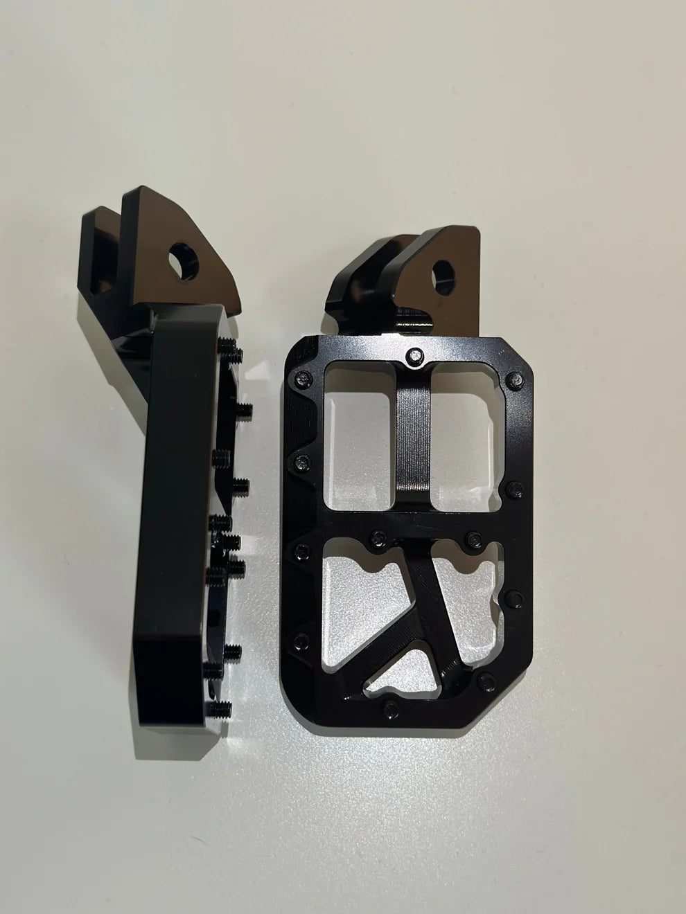 Black Foot Pegs